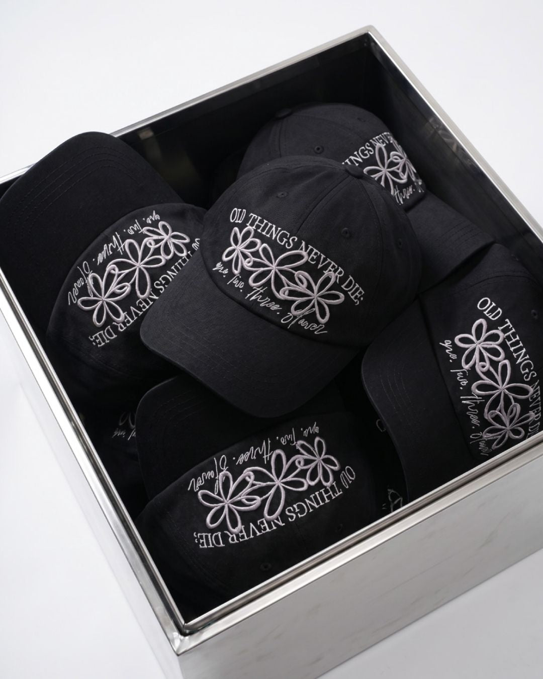 [PREORDER] ONGO One Two Three 123Flower Cap (Dispatch Date: 17-21 Aug)